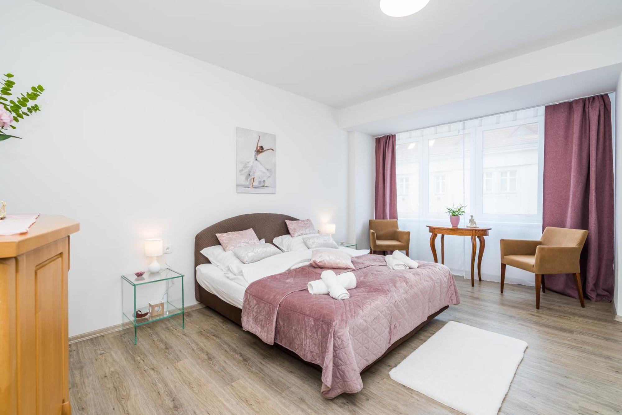 Perla Hradce 302 公寓